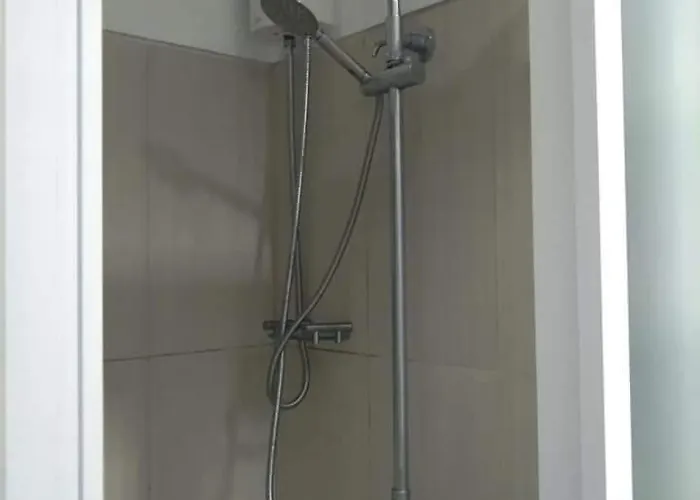 Condodeal At Shell Residences Mall Of Manila